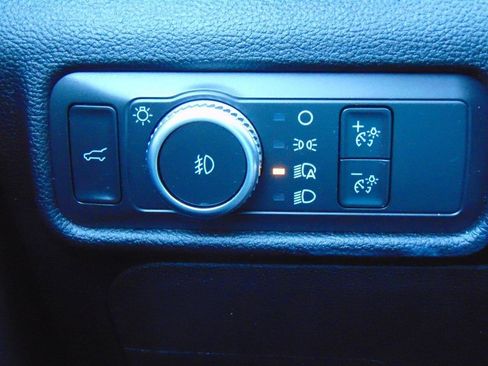 Used 2021 Ford Explorer Limited image 49