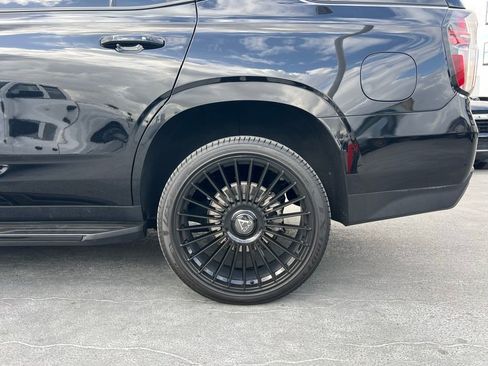 Used 2023 Chevrolet Tahoe RST w/ Luxury Package RWD image 9