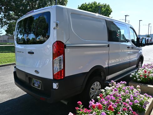 Used 2025 Ford Transit 250 Low Roof w/ Exterior Upgrade Package RWD image 4