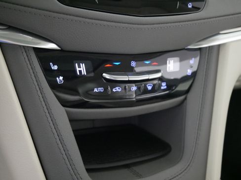 Used 2023 Cadillac XT5 Premium Luxury w/ Technology Package image 21