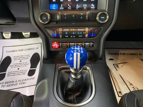 Used 2018 Ford Mustang Shelby GT350 w/ Convenience Package image 28