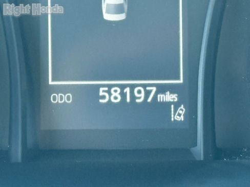 Used 2023 Toyota Camry SE image 18