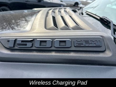 Used 2019 RAM 1500 Laramie image 37