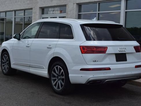 Used 2019 Audi Q7 3.0T Premium Plus w/ Premium Plus Package AWD/4WD image 11