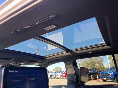 Used 2023 Chevrolet Tahoe Premier w/ Premium Package 2 image 36