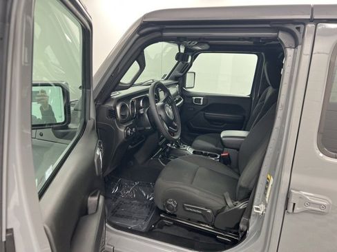Used 2023 Jeep Wrangler Willys image 11