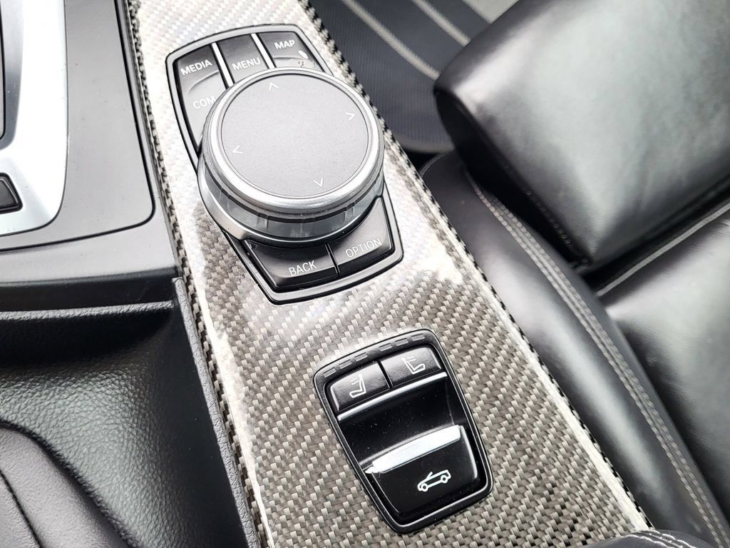 Used 2020 BMW M4 Convertible RWD image 22