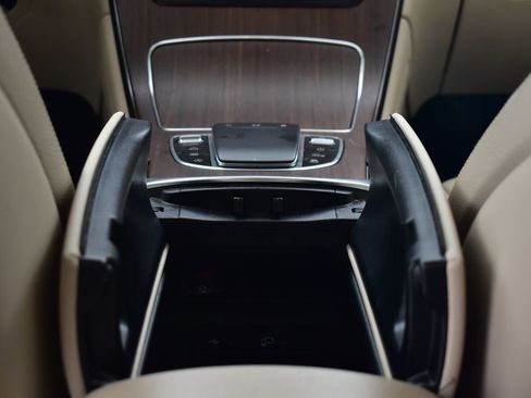 Certified 2022 Mercedes-Benz GLC 300 4MATIC image 19