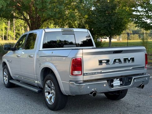 Used 2015 RAM 1500 Limited RWD image 3