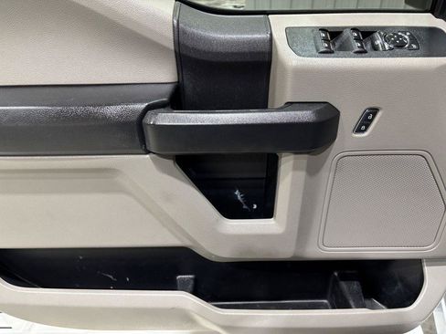 Used 2020 Ford F250 XL w/ Power Equipment Group image 16