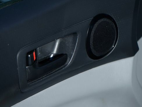 Used 2012 Toyota Tacoma 2WD Regular Cab image 15