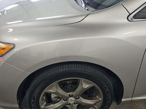 Used 2015 Toyota Venza XLE FWD image 21
