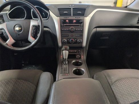 Used 2011 Chevrolet Traverse LT w/ All-Star Package image 27