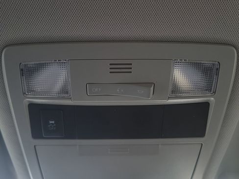 Certified 2019 Toyota Tacoma SR w/ SR Convenience Package image 30