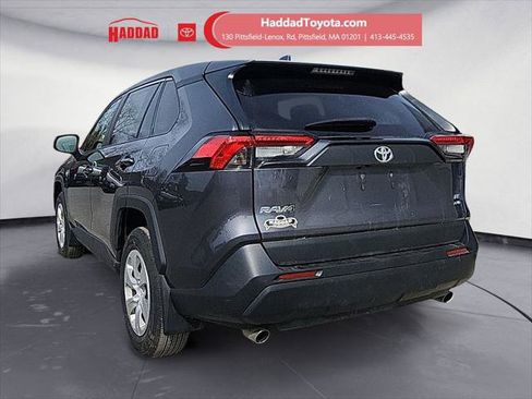 Certified 2022 Toyota RAV4 LE image 3