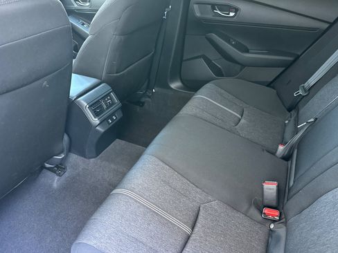 Used 2025 Honda Accord Sport image 25