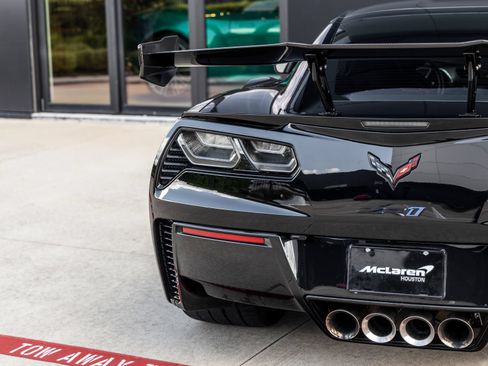 Used 2019 Chevrolet Corvette ZR1 w/ ZTK Track Performance Package RWD image 11