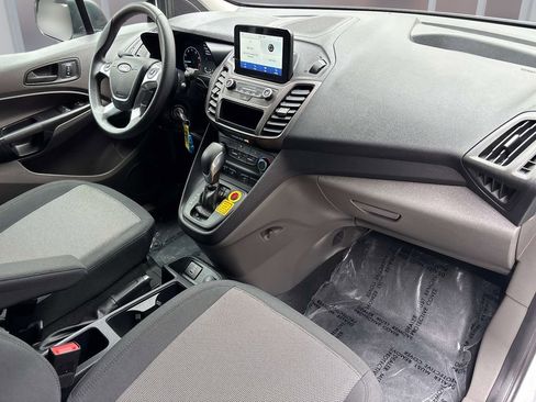 Used 2022 Ford Transit Connect XL FWD image 18