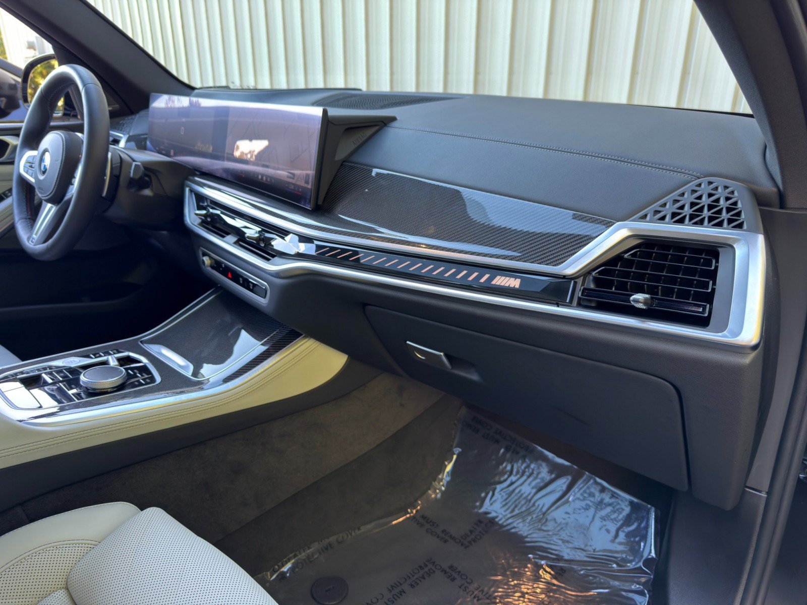 Used 2025 BMW X5 M60i w/ Climate Comfort Package AWD/4WD image 15