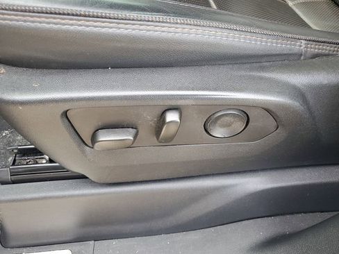 Used 2022 Chevrolet Silverado 1500 High Country w/ Technology Package image 7