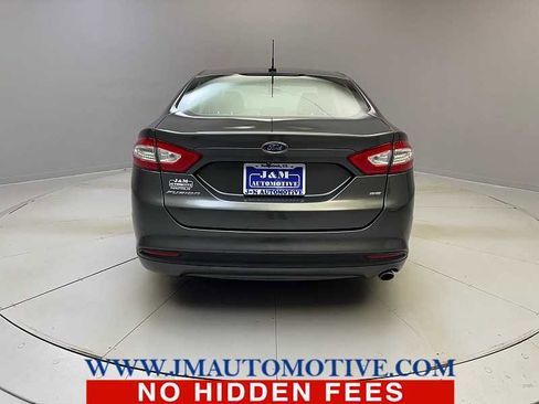 Used 2016 Ford Fusion SE image 4
