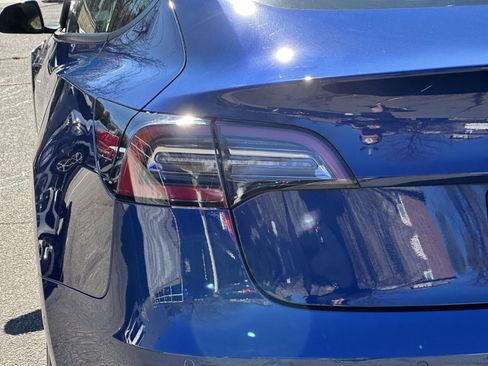 Used 2022 Tesla Model 3 Long Range image 10