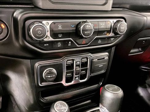 Used 2022 Jeep Wrangler Unlimited Sport AWD/4WD image 14