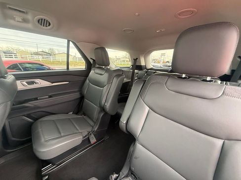 Used 2025 Ford Explorer Active w/ Active Comfort Package image 20