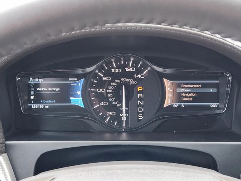 Used 2013 Lincoln MKX AWD image 9