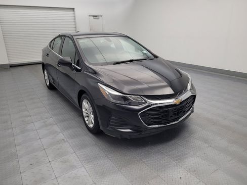 Used 2019 Chevrolet Cruze LT FWD image 13