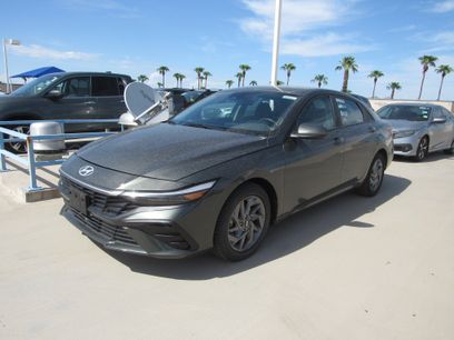 Used 2024 Hyundai Elantra SEL