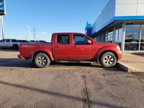 Used 2012 Nissan Frontier PRO-4X AWD/4WD image 4