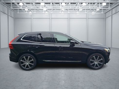 Used 2018 Volvo XC60 T6 Inscription w/ Luxury Seat Package AWD/4WD image 6