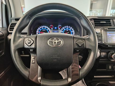 Used 2019 Toyota 4Runner TRD Off-Road Premium AWD/4WD image 16