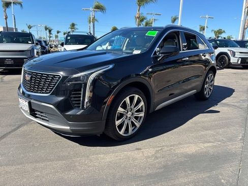 Used 2019 Cadillac XT4 Premium Luxury w/ Technology Package AWD/4WD image 3