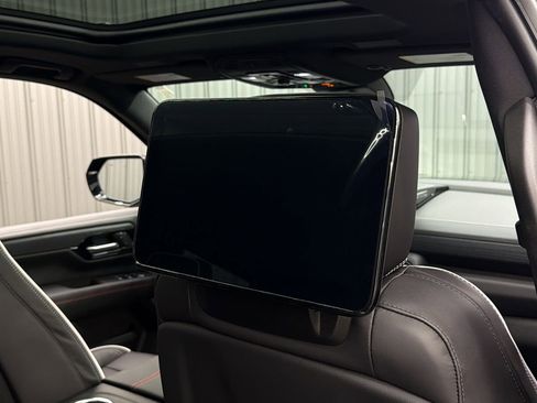 Used 2026 GMC Yukon AT4 Ultimate w/ LPO, Floor Liner Package AWD/4WD image 43