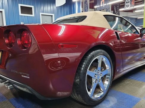Used 2007 Chevrolet Corvette Convertible w/ Preferred Equipment Group image 5