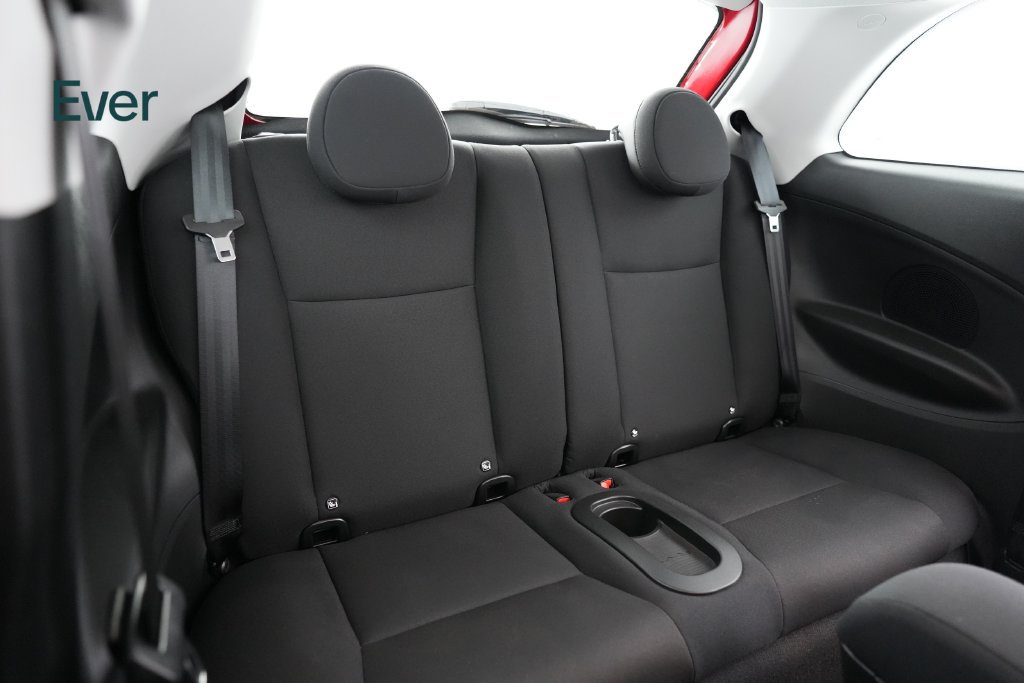 Used 2024 FIAT 500 e (RED) FWD image 5