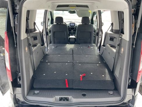 Used 2019 Ford Transit Connect XLT image 32