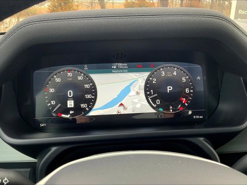 Used 2022 Land Rover Defender 110 S image 25