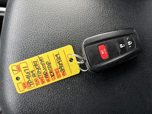 Used 2024 Toyota 4Runner SR5 Premium image 30