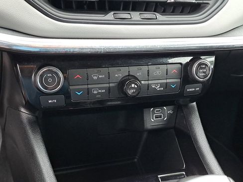 Used 2022 Jeep Compass Limited w/ Elite Group image 29