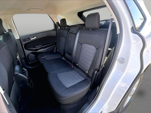 Used 2019 Ford Edge SE w/ SE Fleet Driver's Package image 25