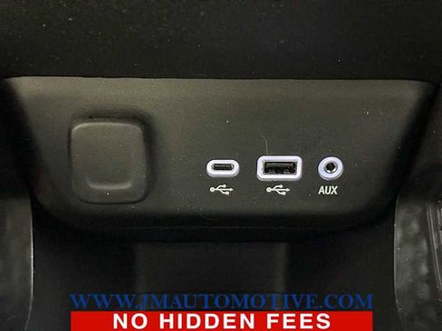 Used 2022 Chevrolet TrailBlazer RS image 35