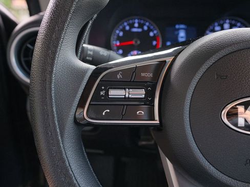 Used 2019 Kia Forte LXS image 18