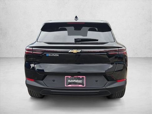 New 2026 Chevrolet Equinox EV LT image 8