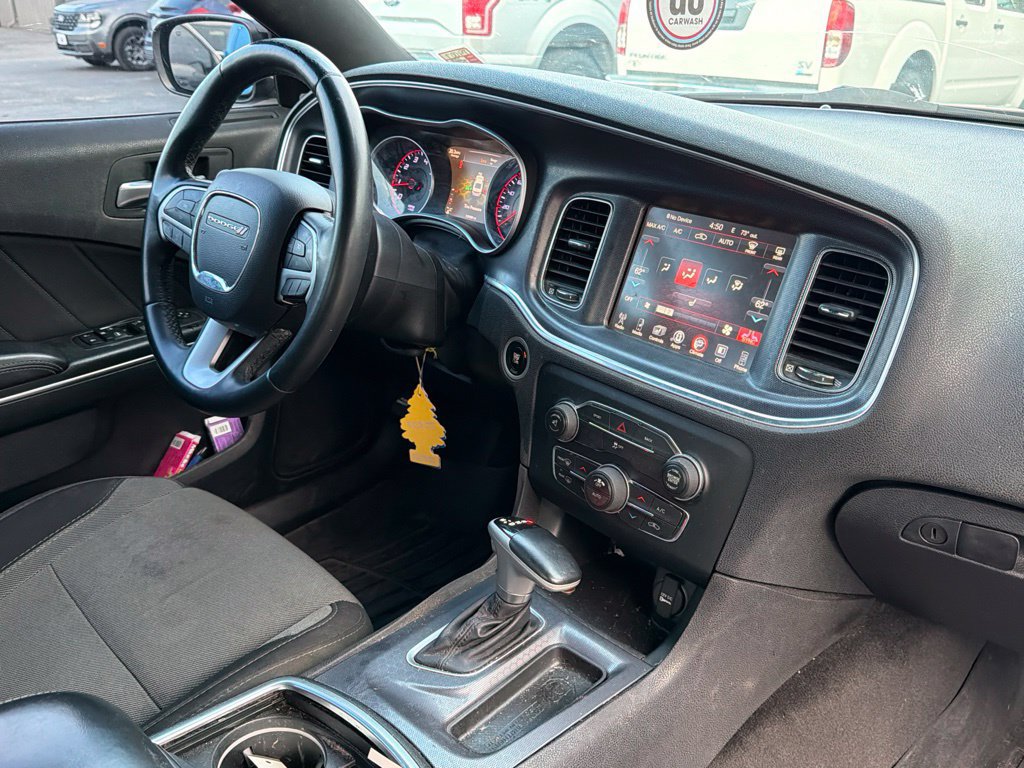 Used 2015 Dodge Charger R/T RWD image 16