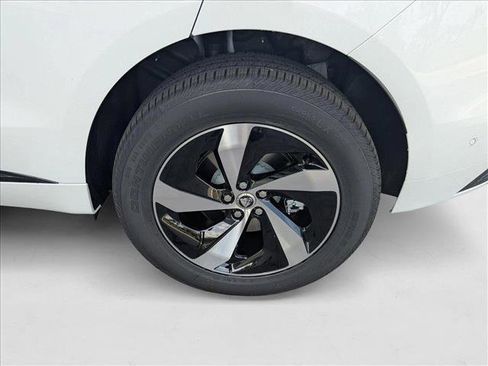 New 2026 Jaguar F-PACE R-Dynamic S image 10