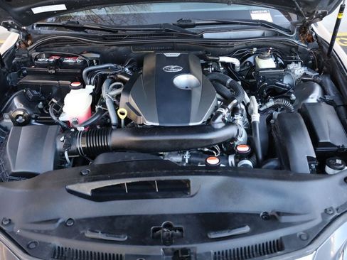 Used 2016 Lexus IS 200t 4dr Sedan image 10