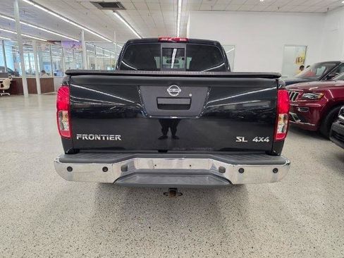 Used 2019 Nissan Frontier SL AWD/4WD image 5